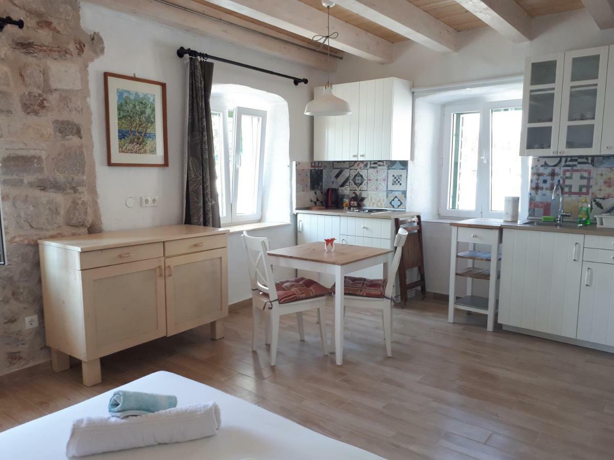 Apartmán House At The Seafront Stari Grad  Exteriér fotografie